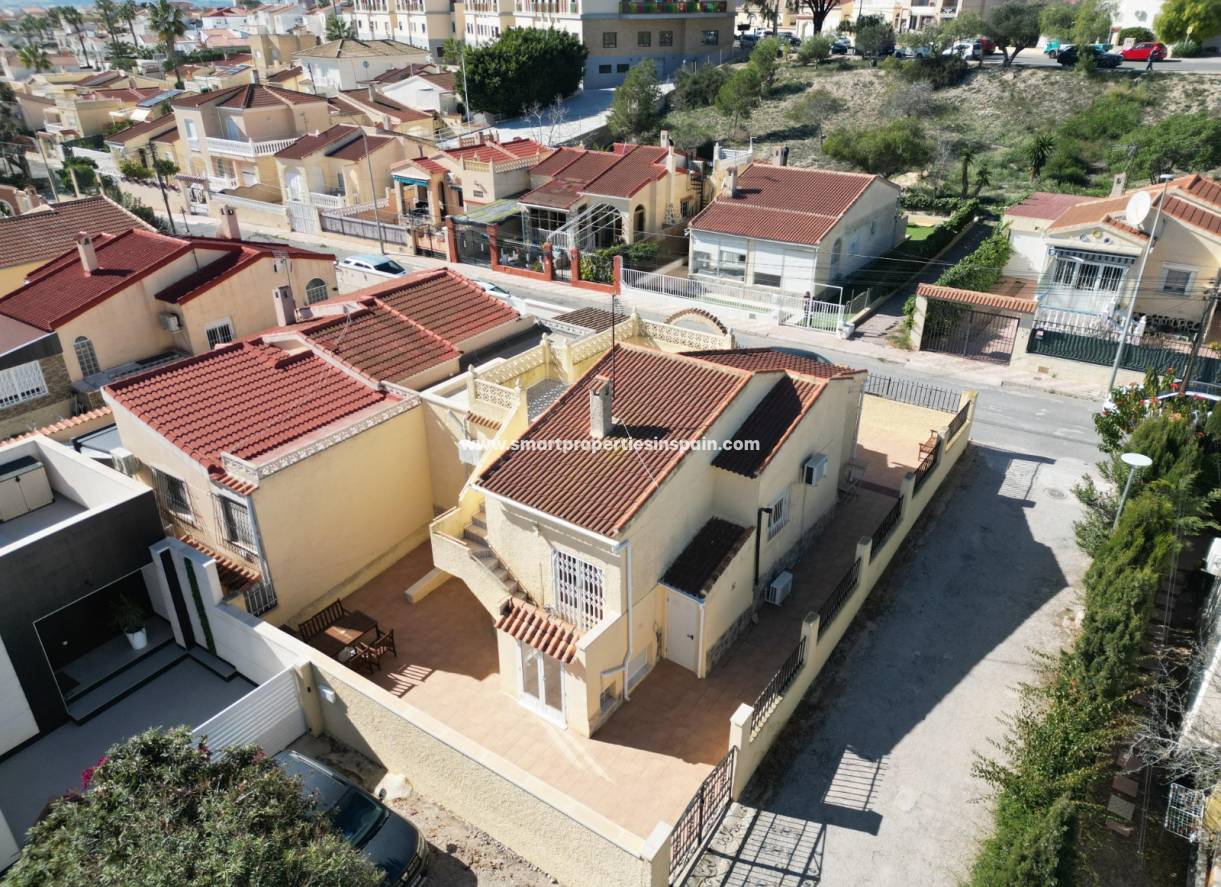 Resale - Detached Villa - La Marina - Urbanización La Marina