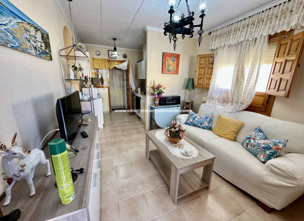 Resale - Detached Villa - La Marina - Urbanización La Marina