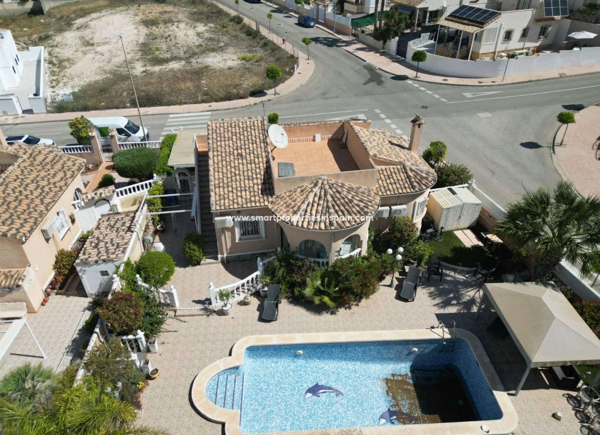 Resale - Detached Villa - La Marina - Urbanización La Marina