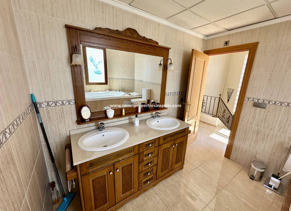 Resale - Detached Villa - La Marina - Urbanización La Marina