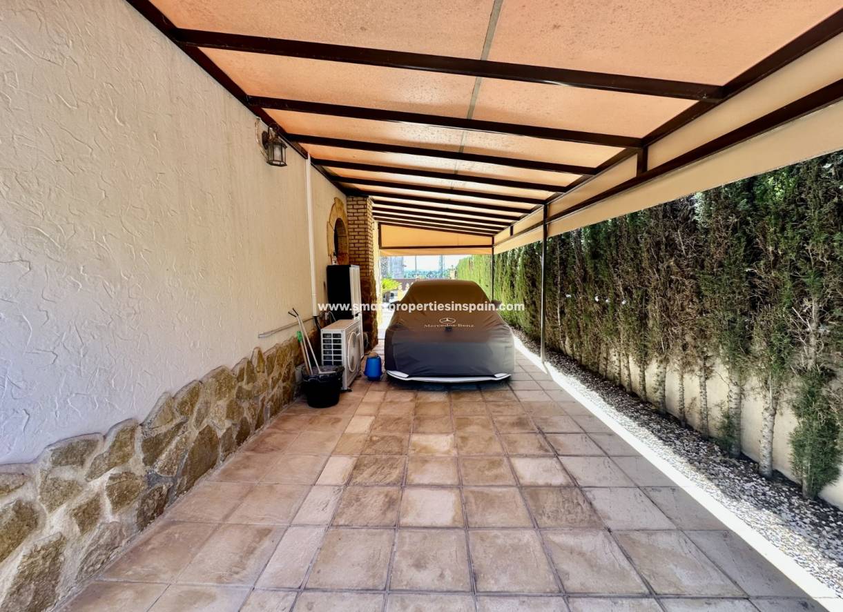 Resale - Detached Villa - La Marina - Urbanización La Marina