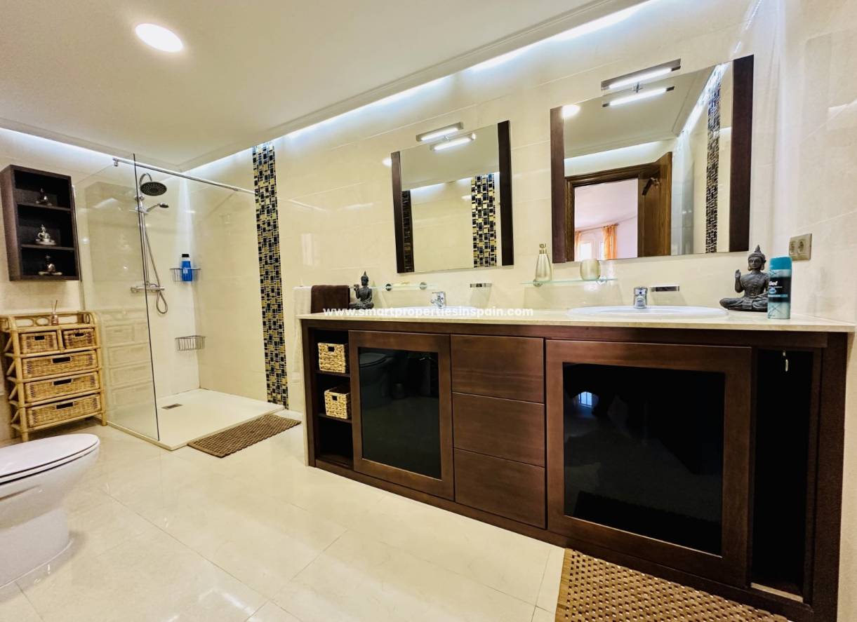 Resale - Detached Villa - La Marina - Urbanización La Marina