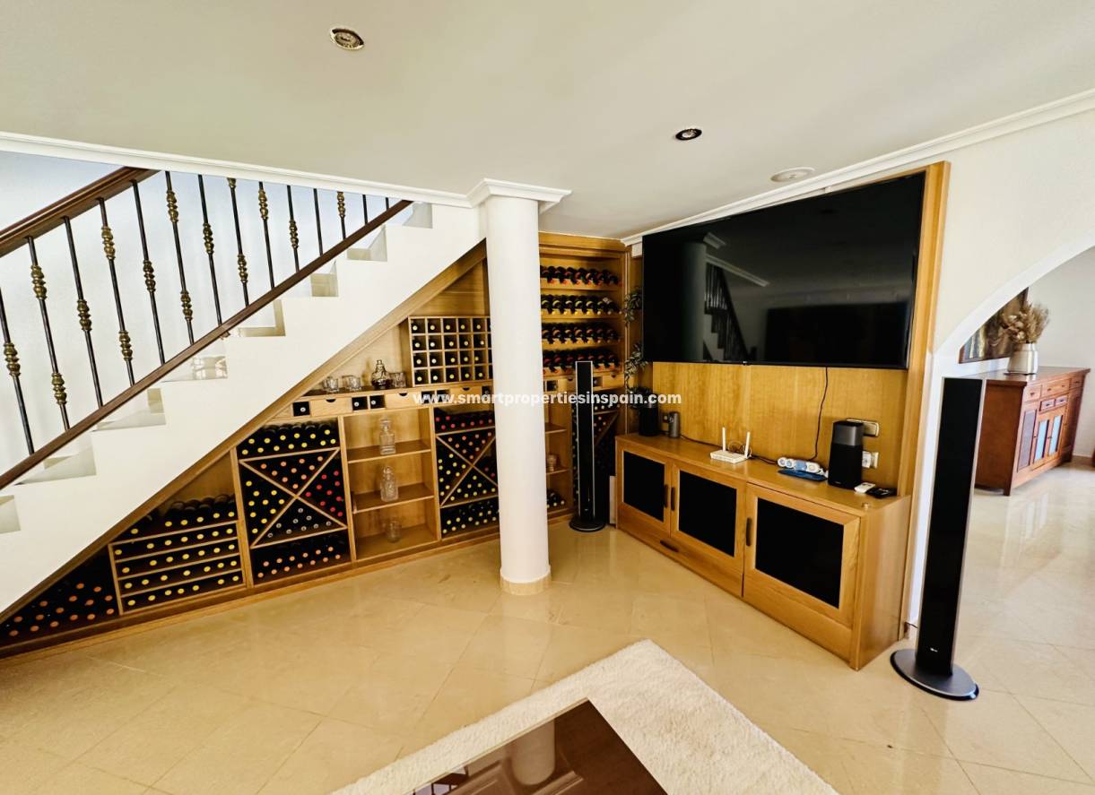 Resale - Detached Villa - La Marina - Urbanización La Marina