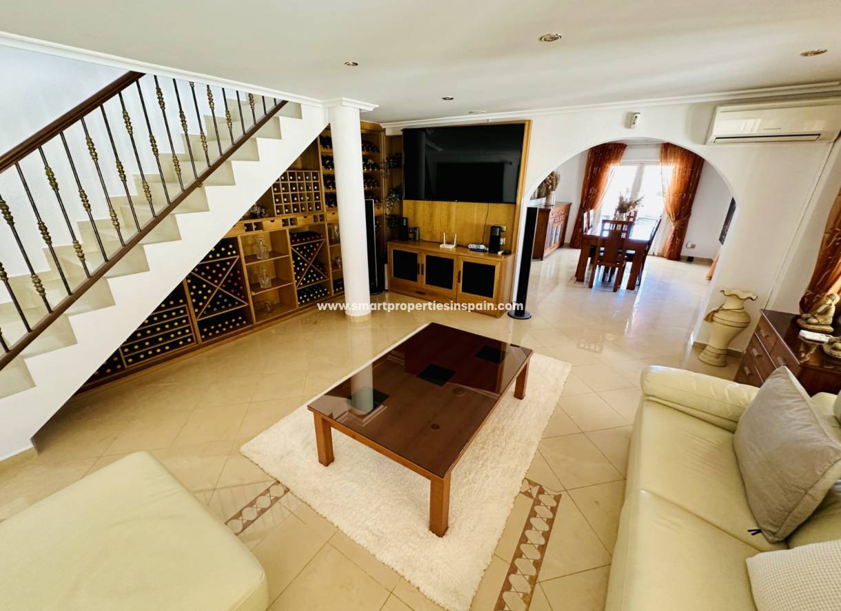 Resale - Detached Villa - La Marina - Urbanización La Marina