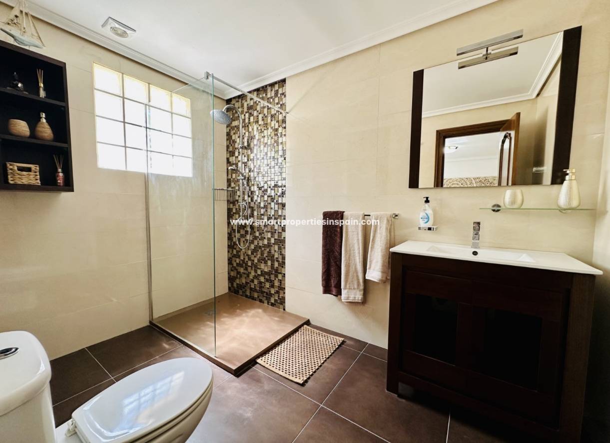 Resale - Detached Villa - La Marina - Urbanización La Marina