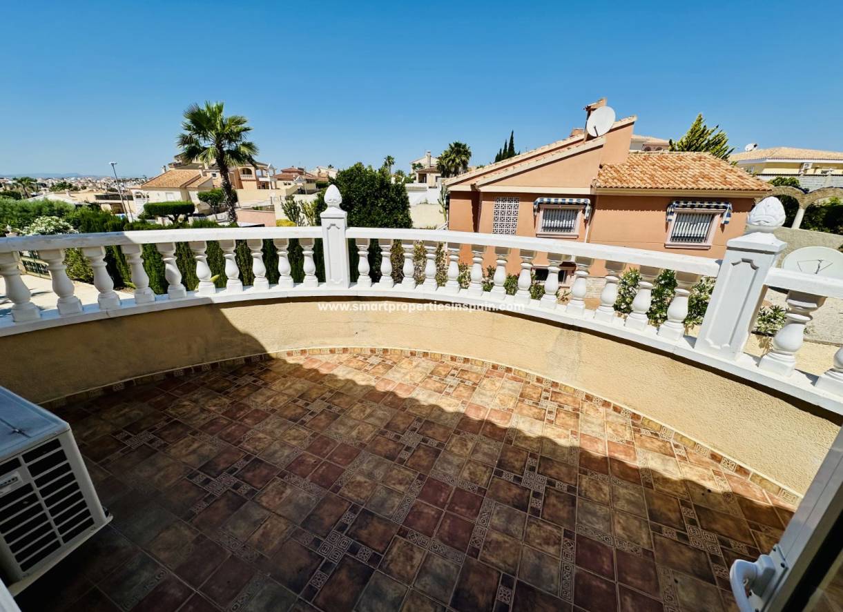 Resale - Detached Villa - La Marina - Urbanización La Marina
