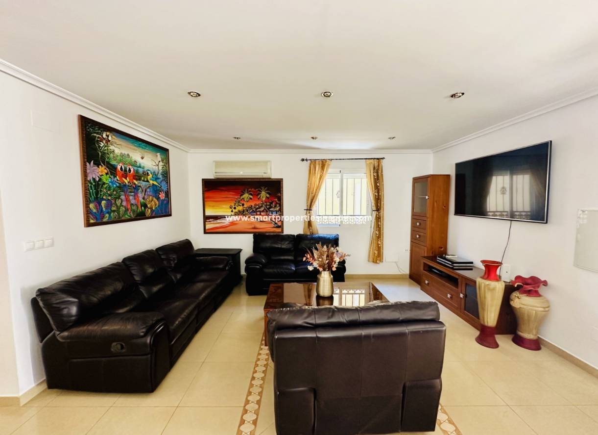 Resale - Detached Villa - La Marina - Urbanización La Marina