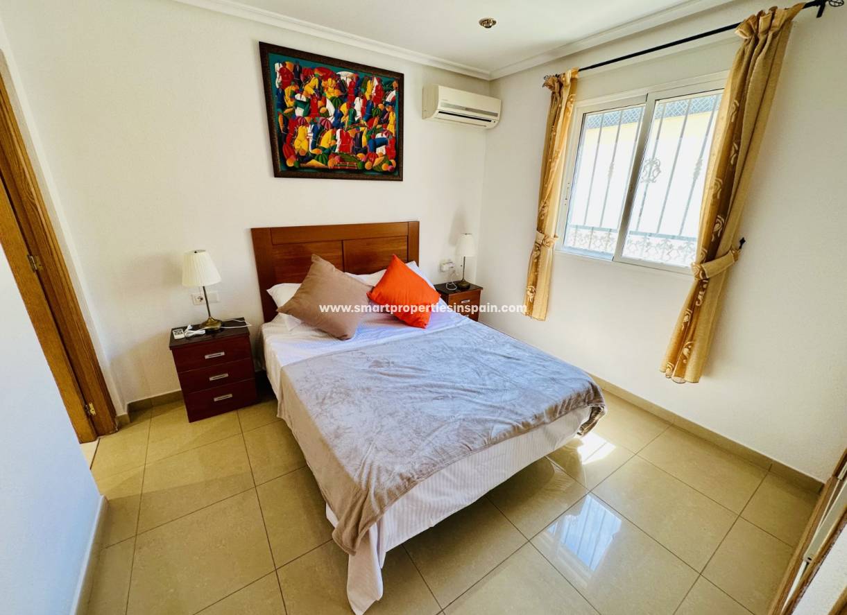 Resale - Detached Villa - La Marina - Urbanización La Marina