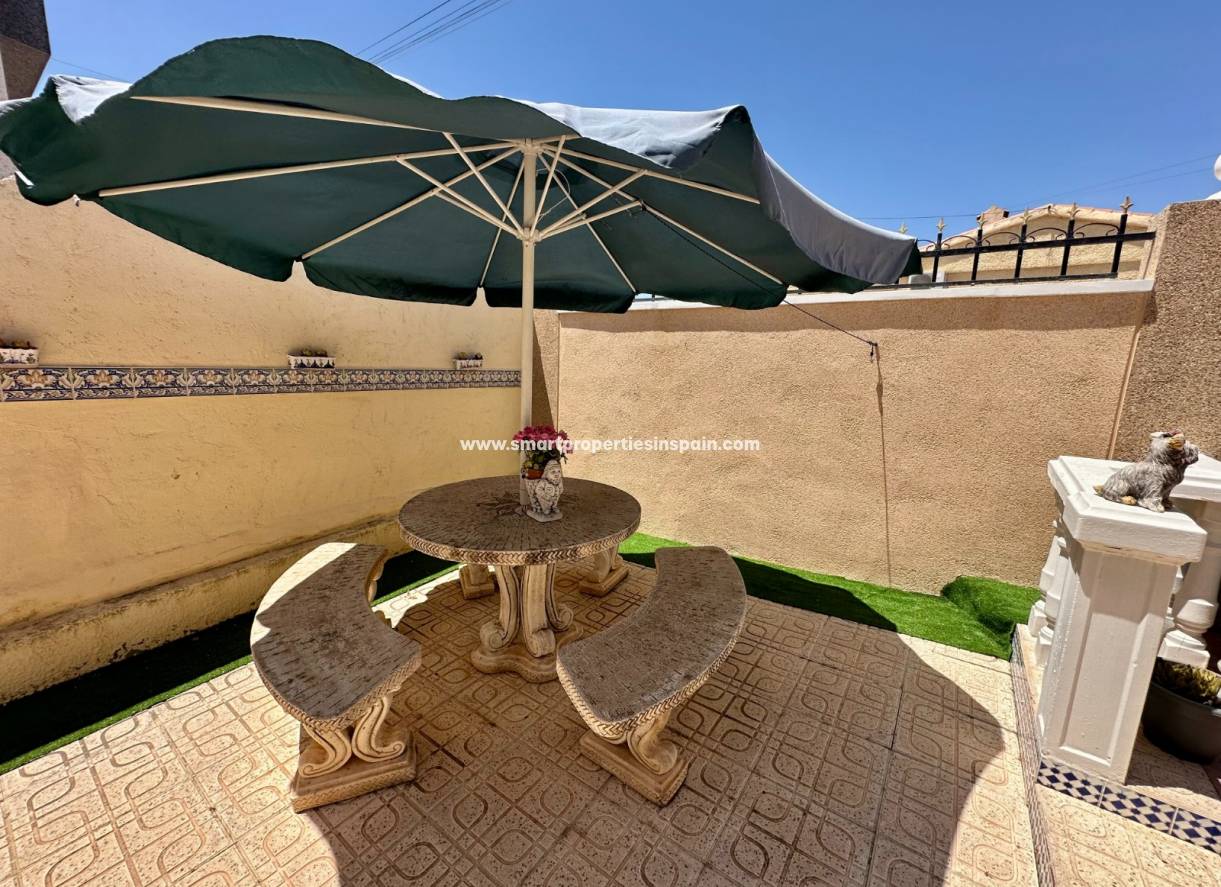 Resale - Detached Villa - La Marina - Urbanización La Marina