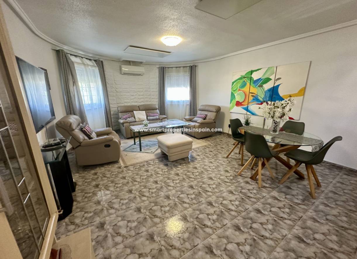 Resale - Detached Villa - La Marina - Urbanización La Marina