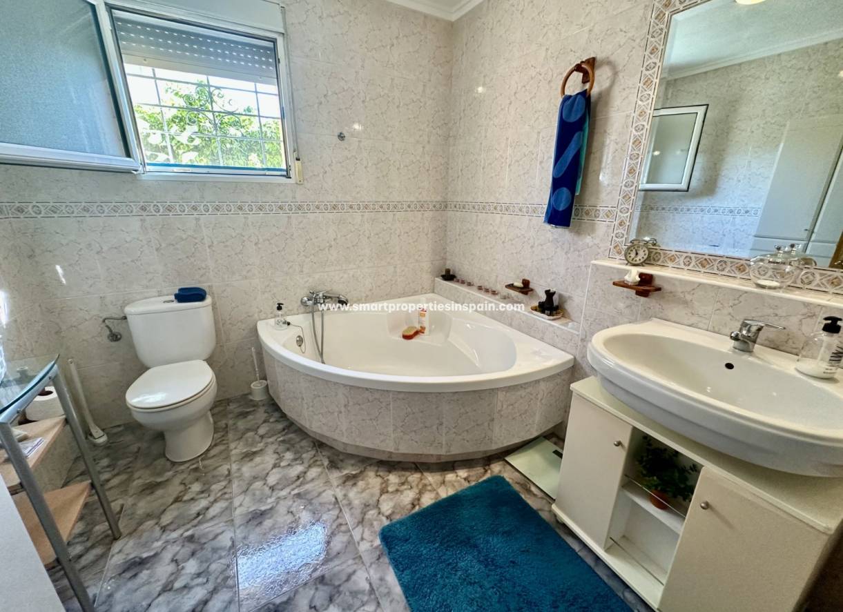 Resale - Detached Villa - La Marina - Urbanización La Marina
