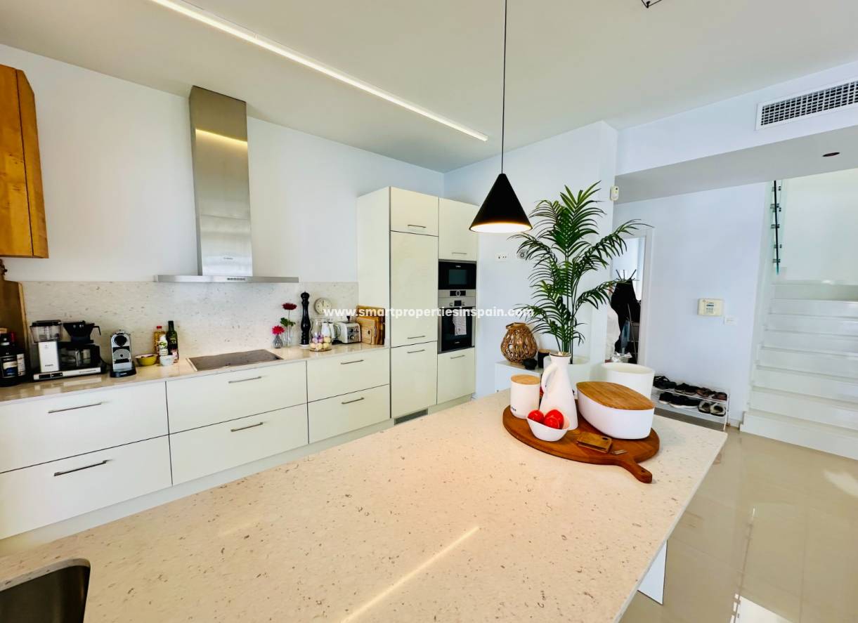 Resale - Detached Villa - La Marina - Urbanización La Marina