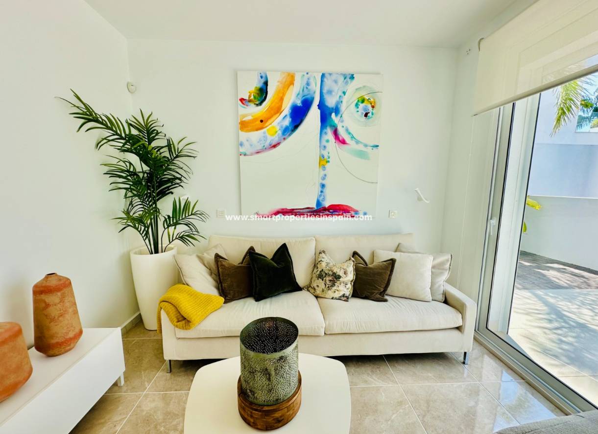 Resale - Detached Villa - La Marina - Urbanización La Marina