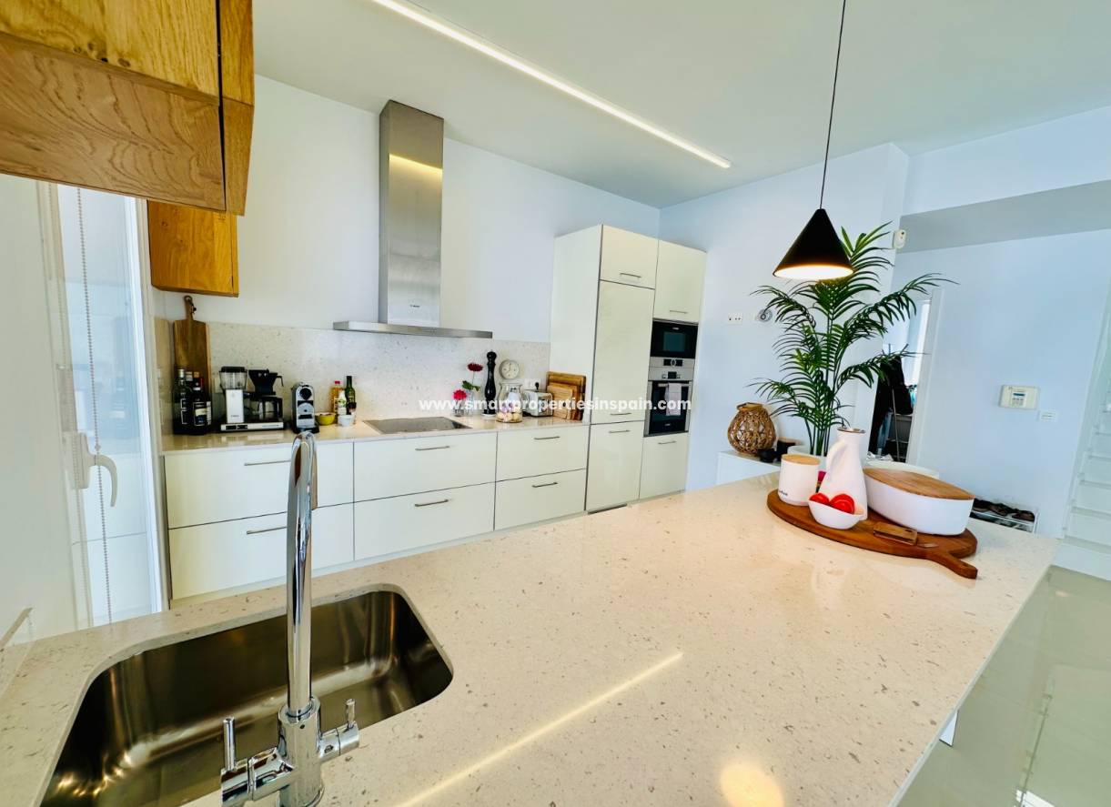 Resale - Detached Villa - La Marina - Urbanización La Marina