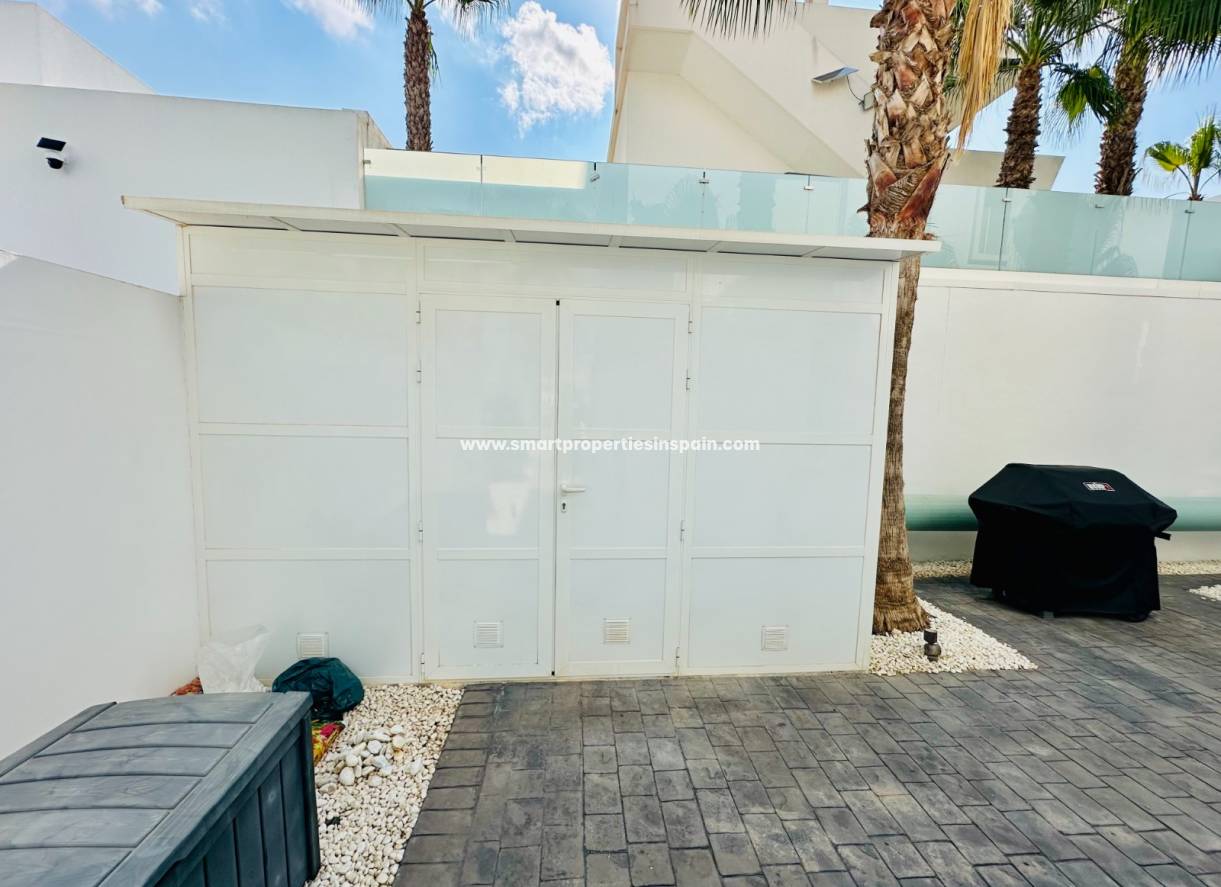 Resale - Detached Villa - La Marina - Urbanización La Marina