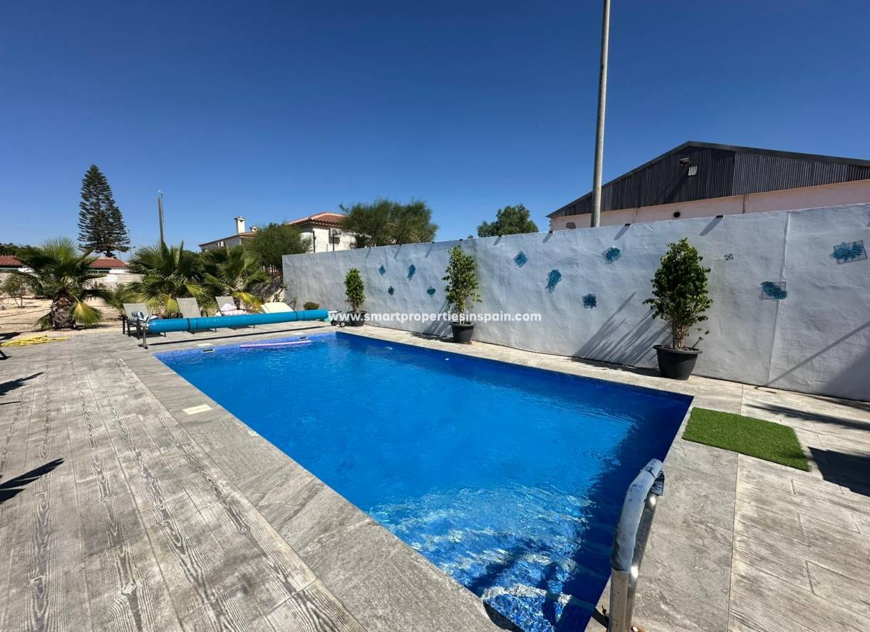 Resale - Detached Villa - La Marina - Urbanización La Marina