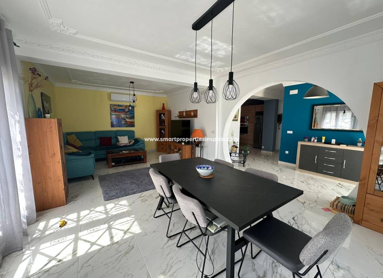 Resale - Detached Villa - La Marina - Urbanización La Marina