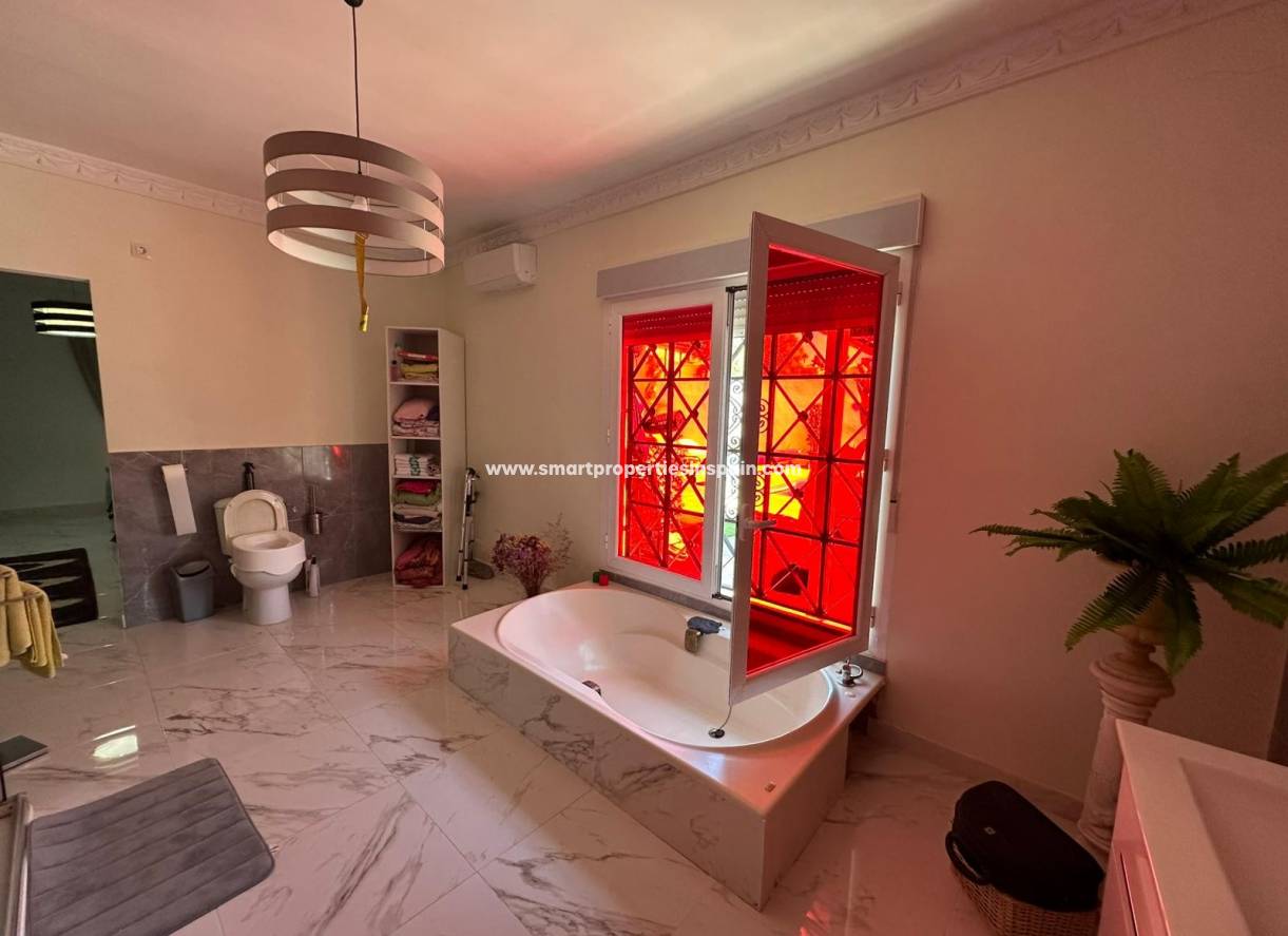 Resale - Detached Villa - La Marina - Urbanización La Marina