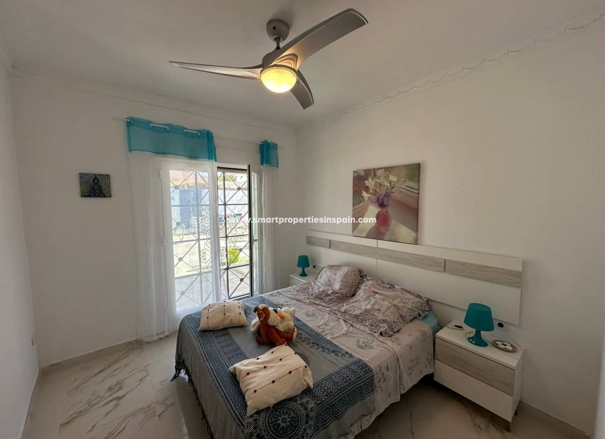 Resale - Detached Villa - La Marina - Urbanización La Marina