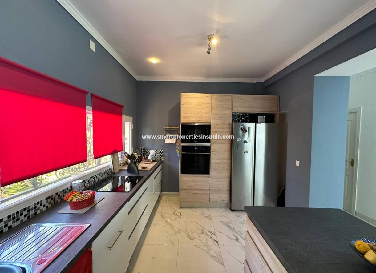 Resale - Detached Villa - La Marina - Urbanización La Marina