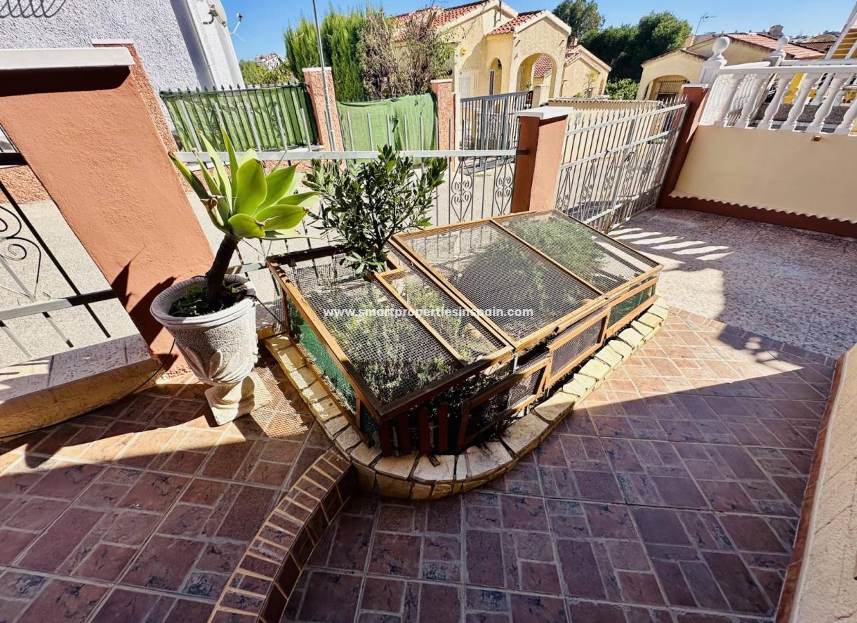 Resale - Detached Villa - La Marina - Urbanización La Marina