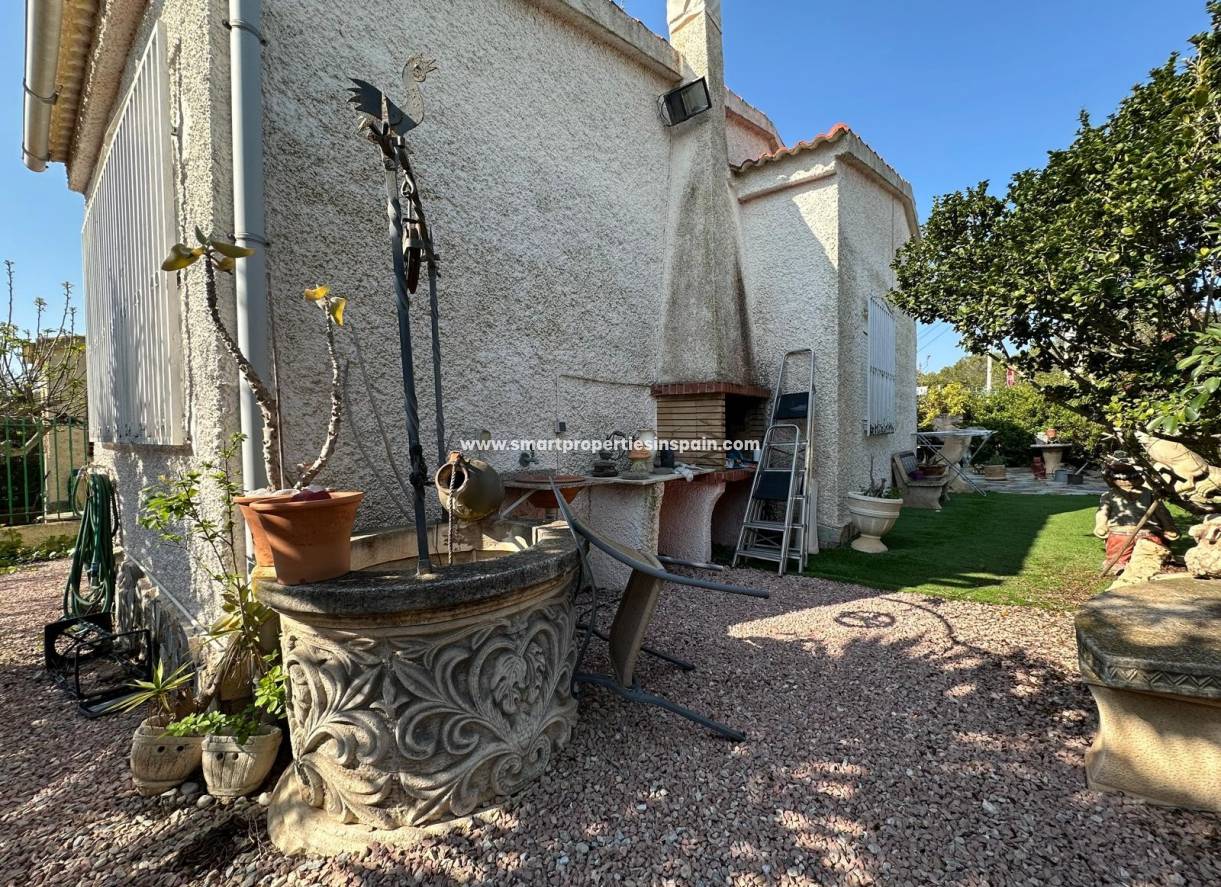 Resale - Detached Villa - La Marina - Urbanización La Marina