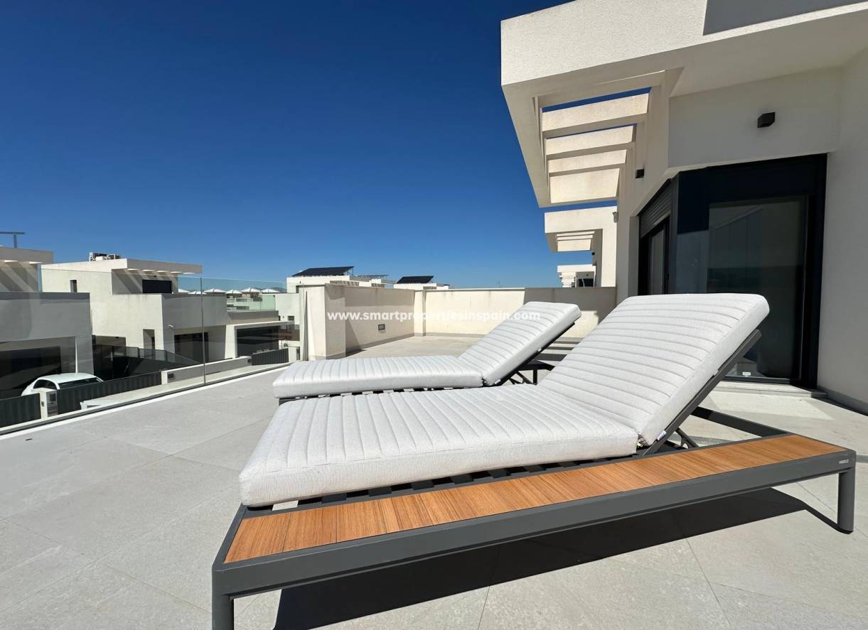 Resale - Detached Villa - La Marina - Urbanización La Marina