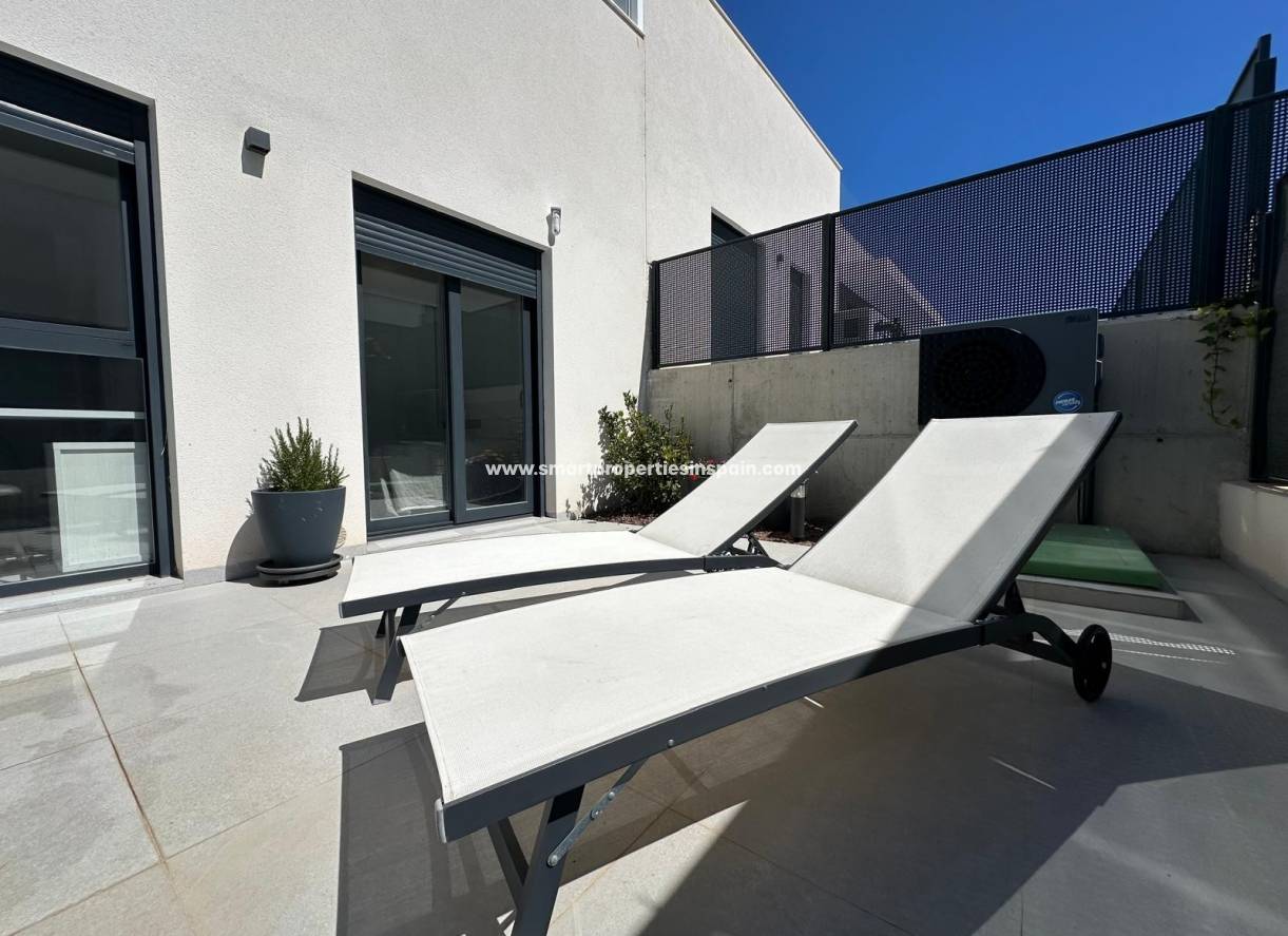 Resale - Detached Villa - La Marina - Urbanización La Marina