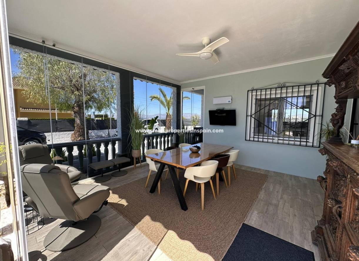 Resale - Detached Villa - La Marina - Urbanización La Marina