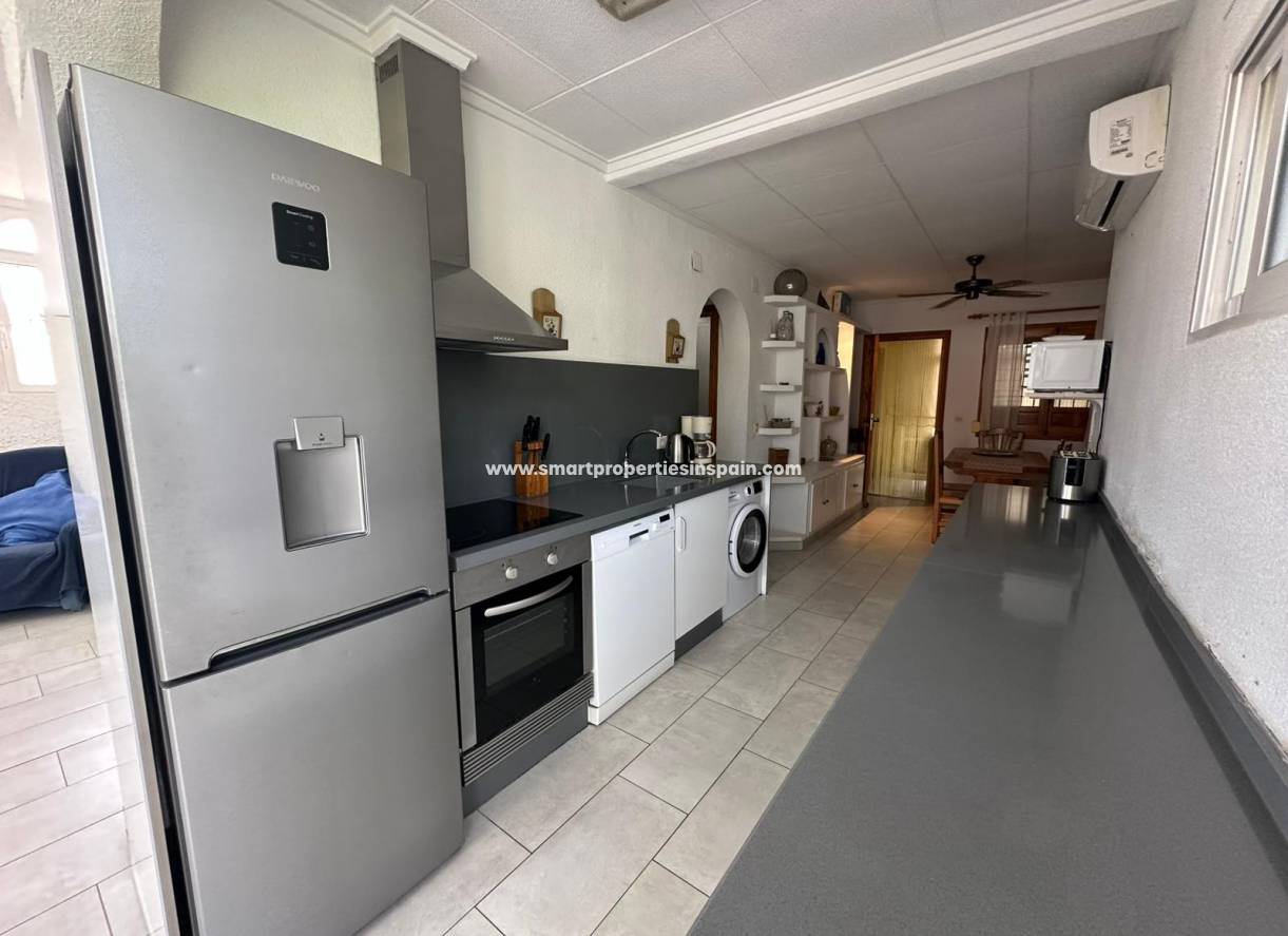 Resale - Detached Villa - La Marina - Urbanización La Marina