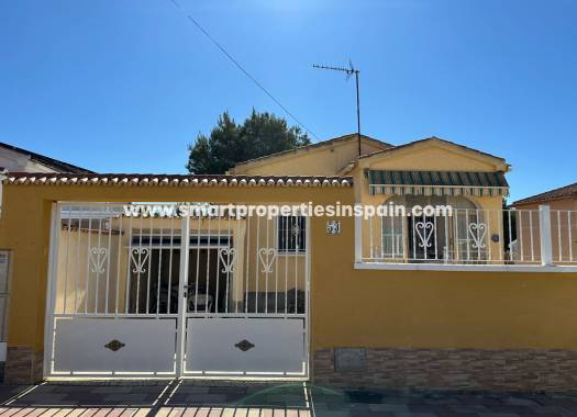Resale - Detached Villa - La Marina - Urbanización La Marina