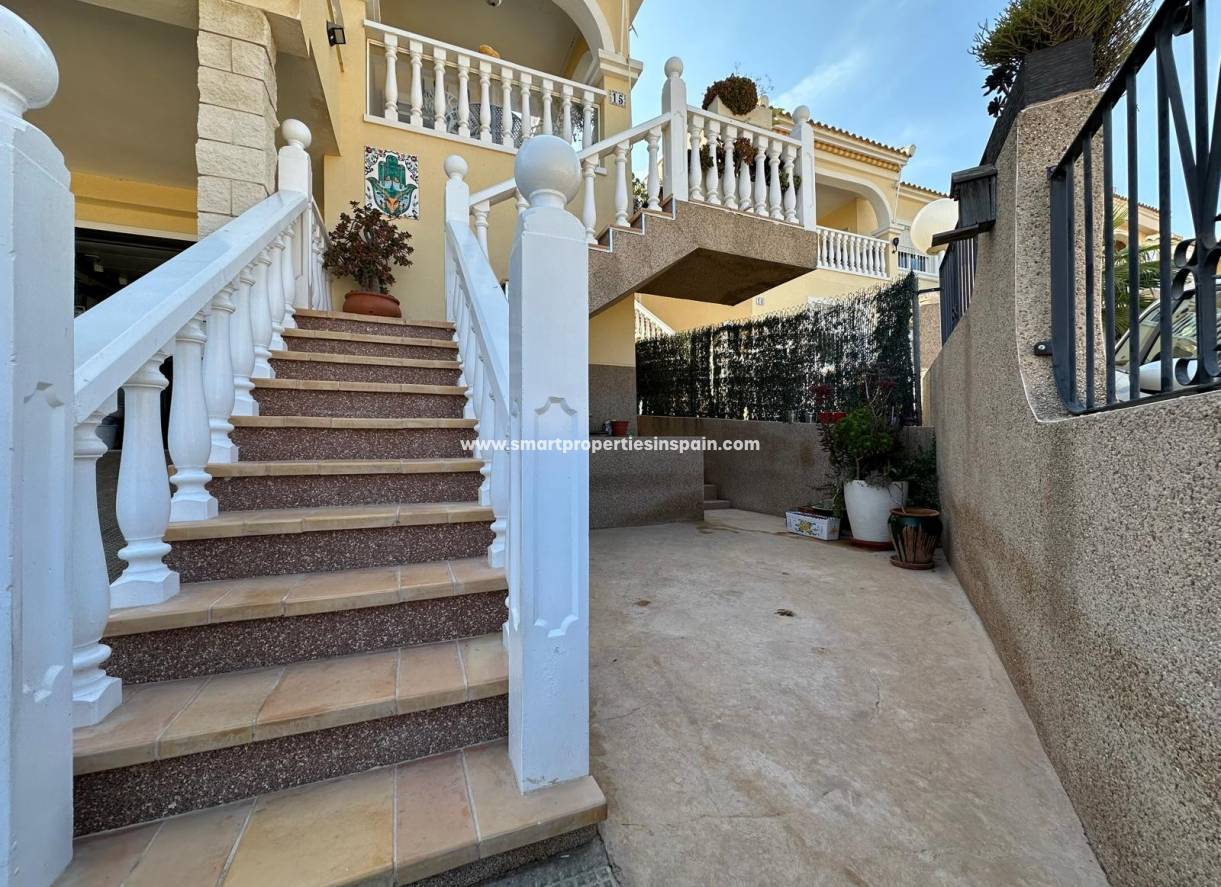 Resale - Detached Villa - La Marina - Urbanización La Marina