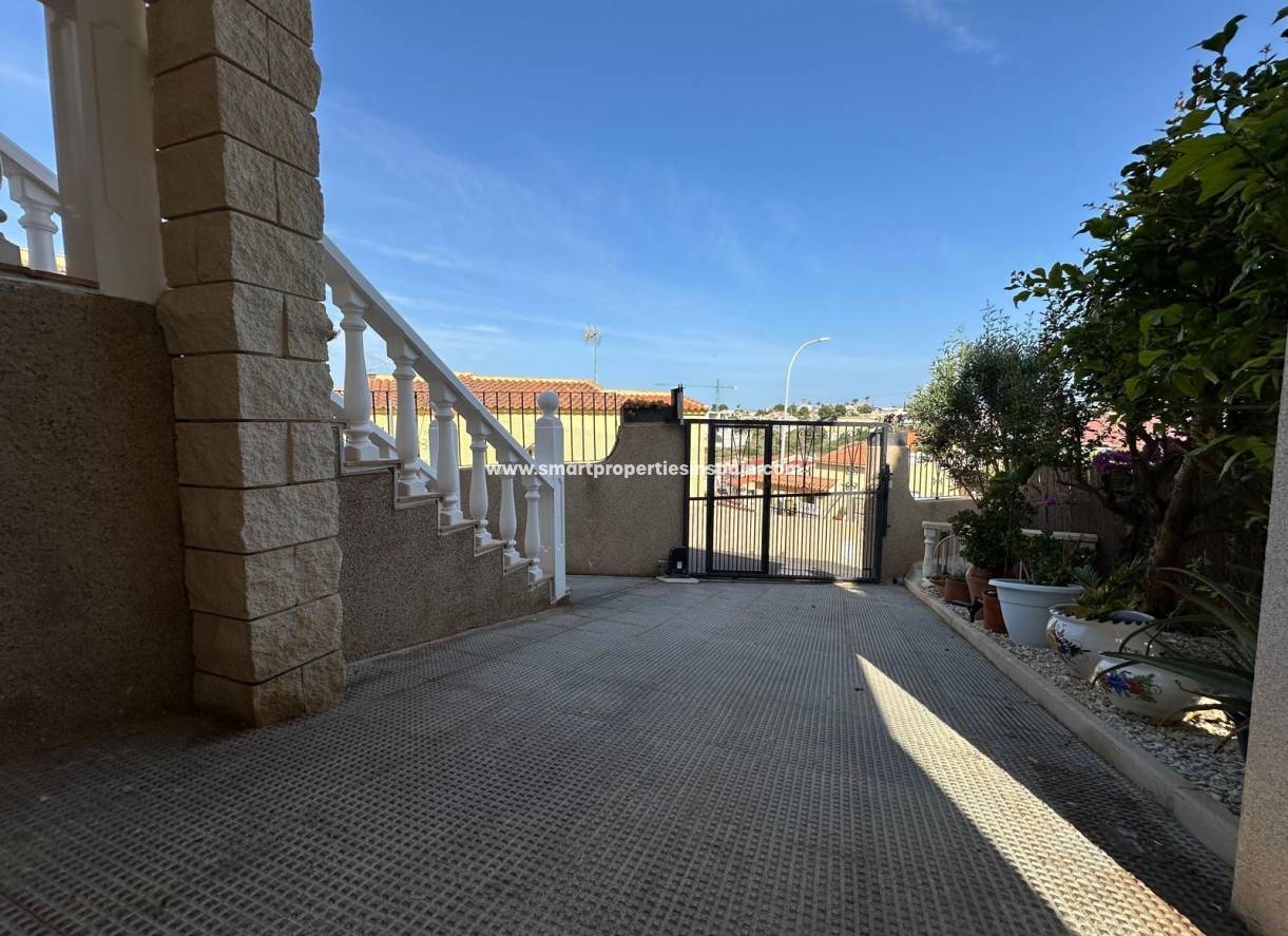 Resale - Detached Villa - La Marina - Urbanización La Marina