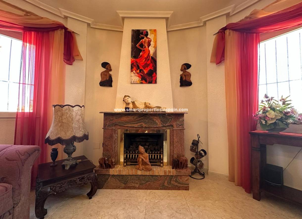 Resale - Detached Villa - La Marina - Urbanización La Marina