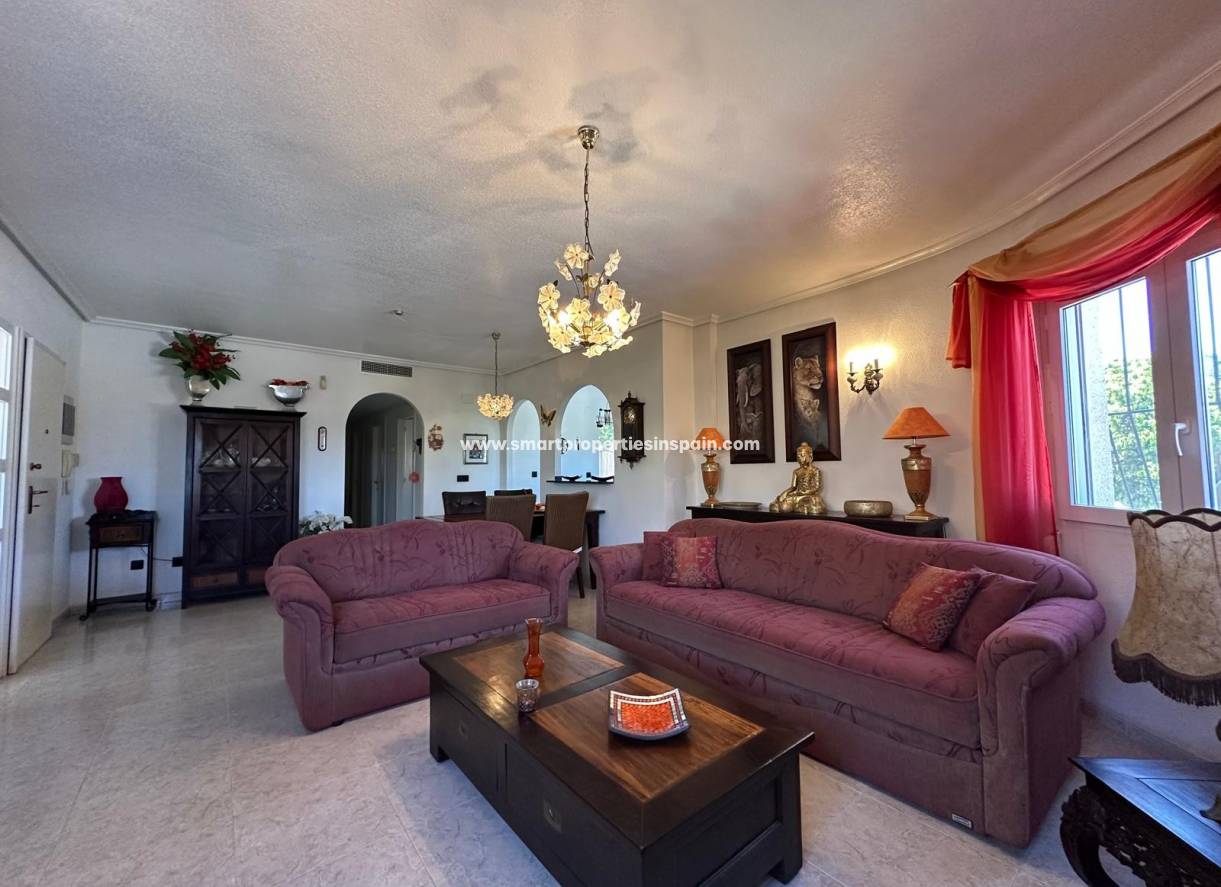 Resale - Detached Villa - La Marina - Urbanización La Marina