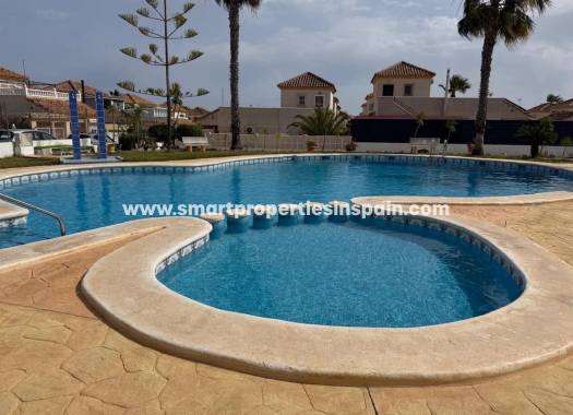 Resale - Detached Villa - La Marina - Urbanización La Marina
