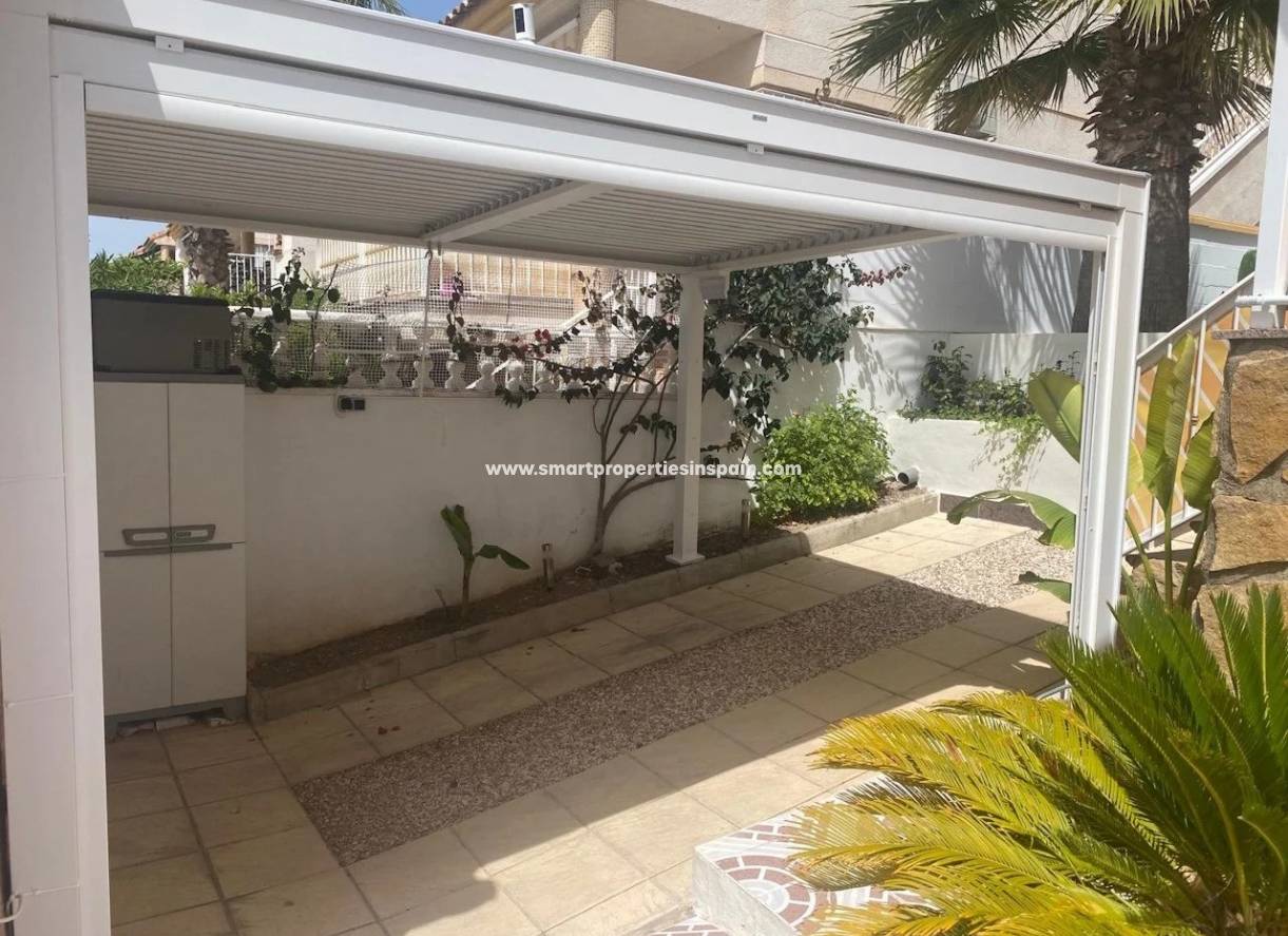 Resale - Detached Villa - La Marina - Urbanización La Marina