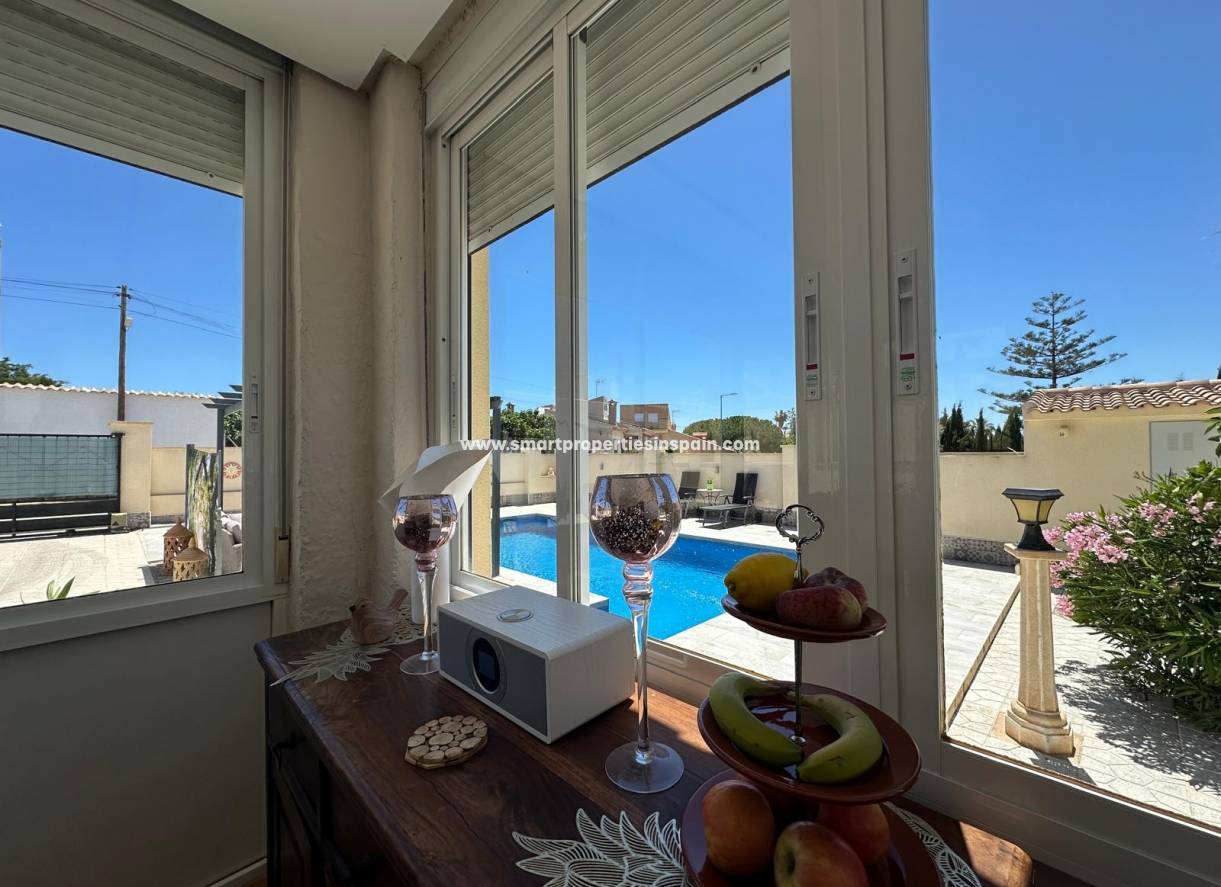 Resale - Detached Villa - La Marina - Urbanización La Marina