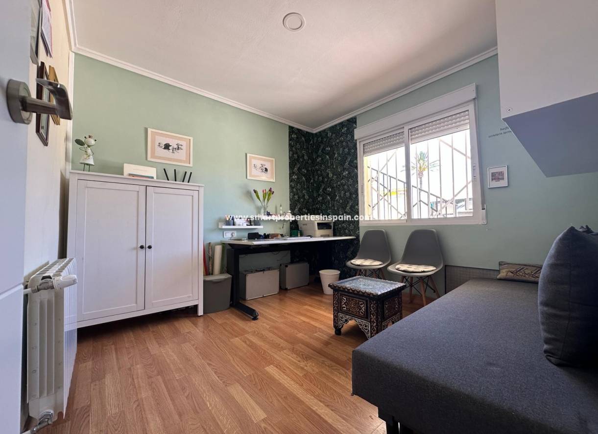 Resale - Detached Villa - La Marina - Urbanización La Marina