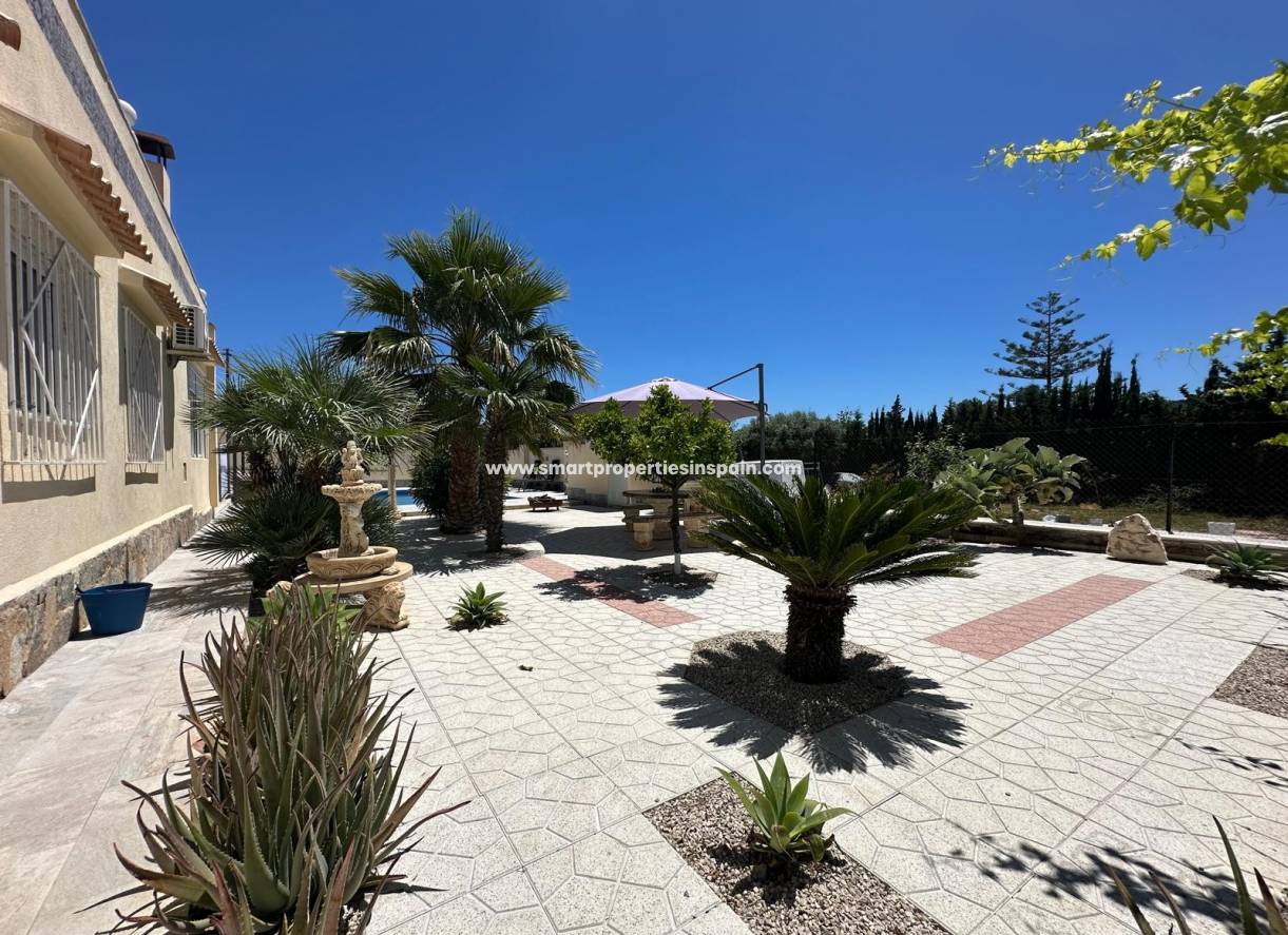 Resale - Detached Villa - La Marina - Urbanización La Marina