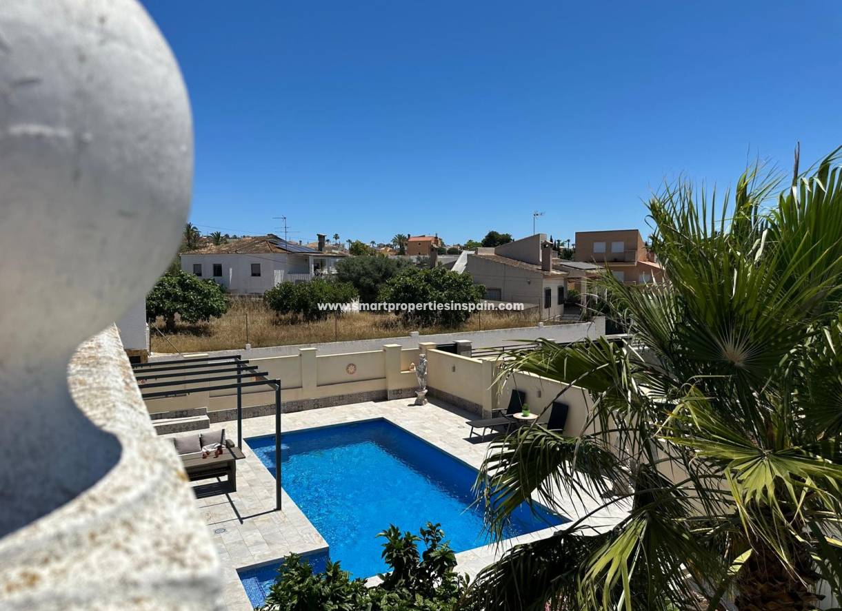 Resale - Detached Villa - La Marina - Urbanización La Marina