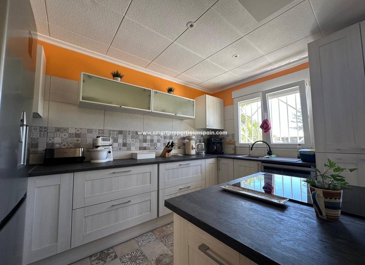Resale - Detached Villa - La Marina - Urbanización La Marina