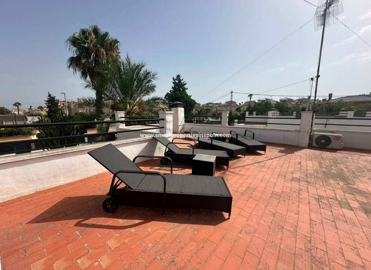 Resale - Detached Villa - La Marina - Urbanización La Marina