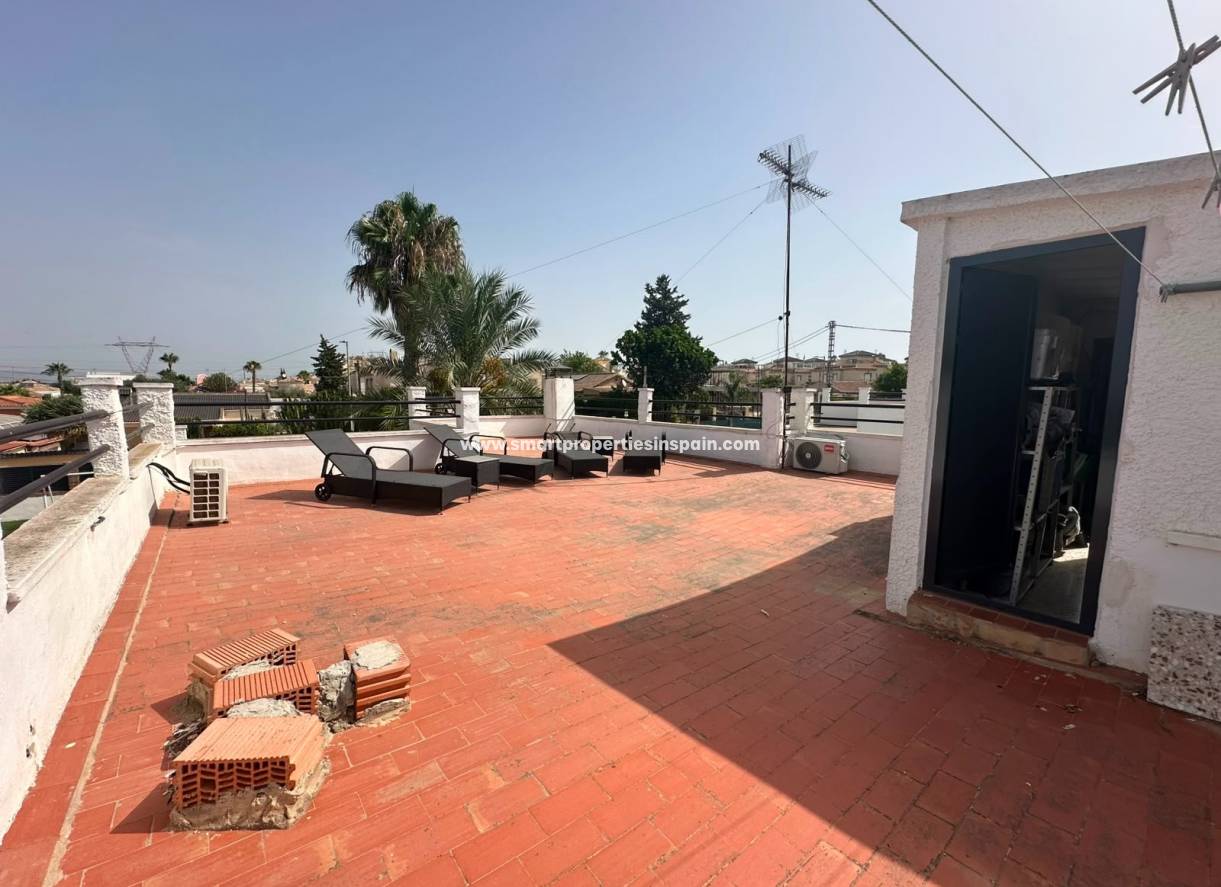Resale - Detached Villa - La Marina - Urbanización La Marina