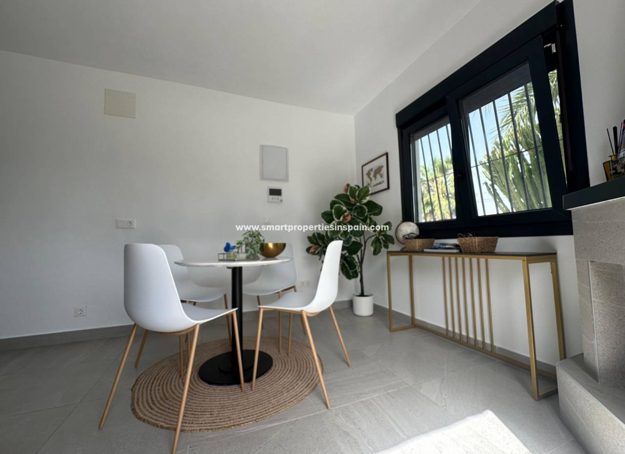 Resale - Detached Villa - La Marina - Urbanización La Marina