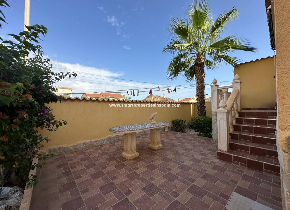 Resale - Detached Villa - La Marina - Urbanización La Marina