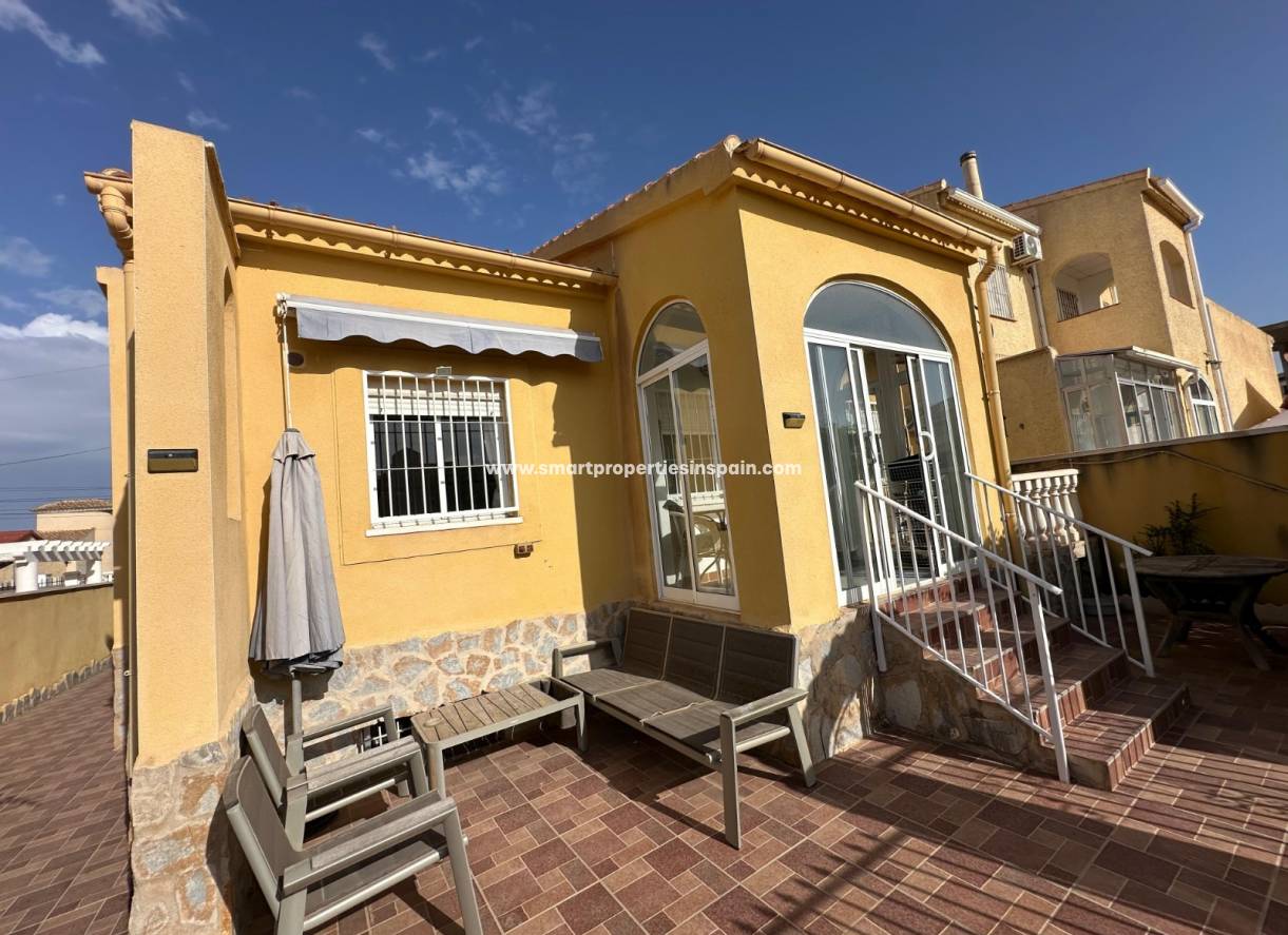 Resale - Detached Villa - La Marina - Urbanización La Marina