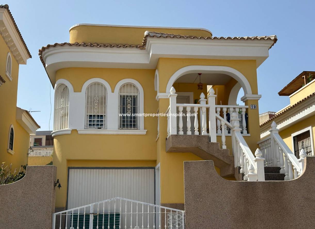 Resale - Detached Villa - La Marina - Urbanización La Marina