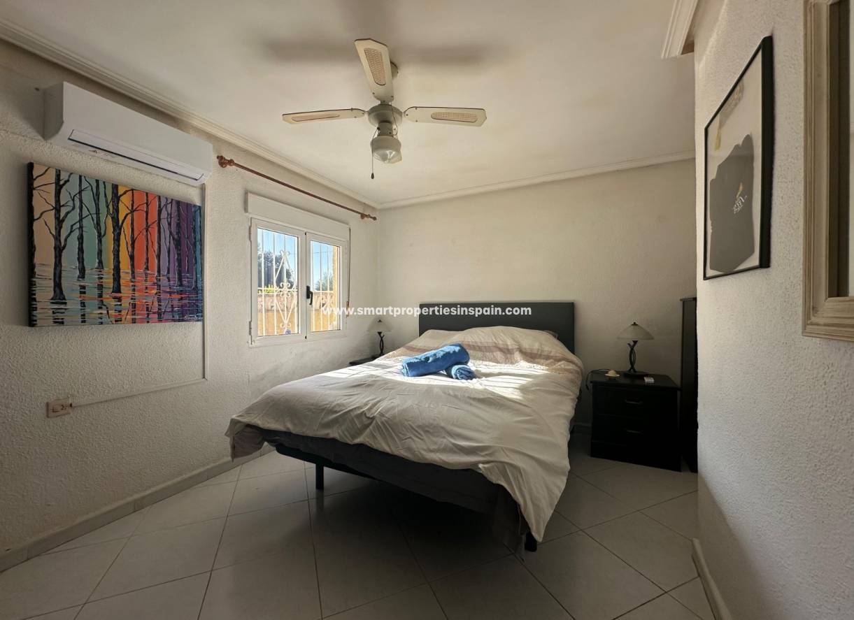 Resale - Detached Villa - La Marina - Urbanización La Marina