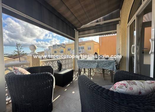 Resale - Detached Villa - La Marina - Urbanización La Marina